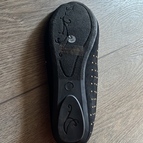 Charlotte Russe Black Flats with Gold Dot Embellishments - Size 6 - Picture 3 of 3